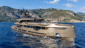 Anjelif charter yacht