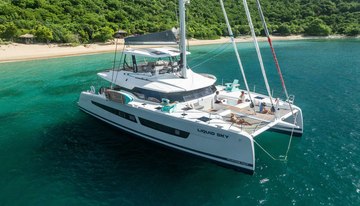 Liquid Sky charter yacht