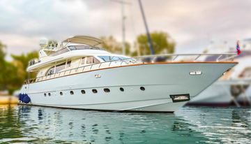 Dream charter yacht