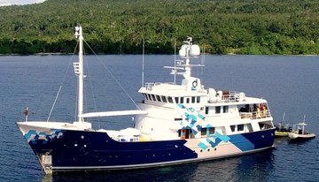 Dardanella charter yacht