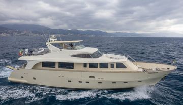 NewField charter yacht