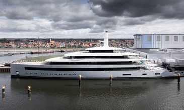 101M Feadship Superyacht MOONRISE unveiled in Makkum ahead of sea trials