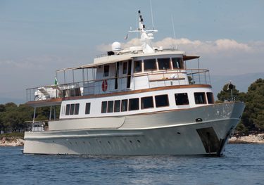 Clara One charter yacht