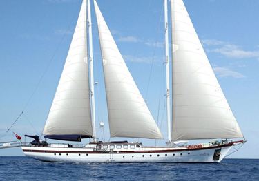 Nautilus charter yacht