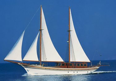 Hermina charter yacht