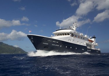 Hanse Explorer charter yacht