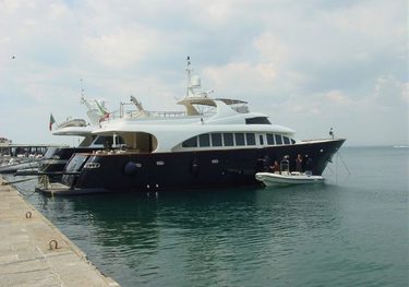 Bugia charter yacht