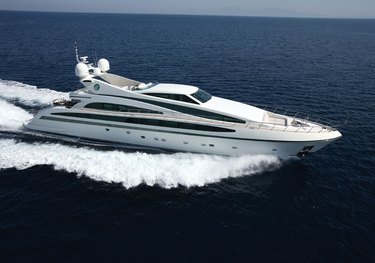 Alfa XII charter yacht