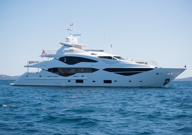 E-Motion charter yacht