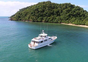 Bahama charter yacht