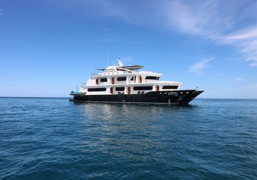 Petrel charter yacht