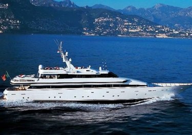 Costa Magna charter yacht