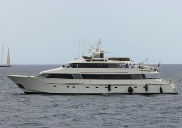 Esperanza charter yacht