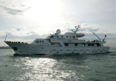 South Paw C charter yacht