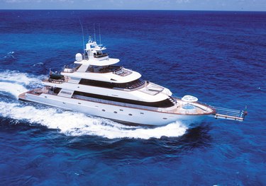 Forty Love charter yacht