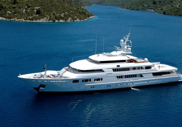 Nomad charter yacht