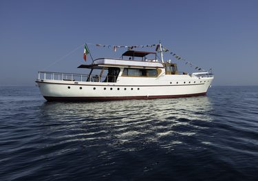 Emerald charter yacht