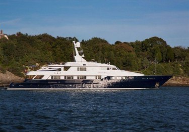 Chantal Ma Vie charter yacht