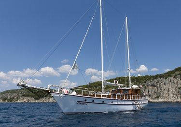 Aborda charter yacht