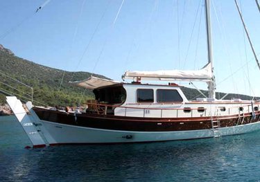 Hayal 62 charter yacht