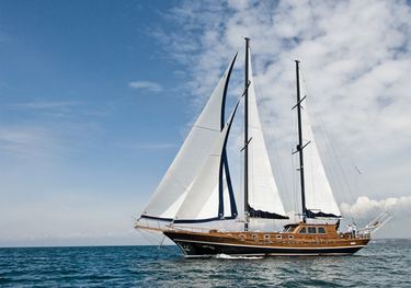 Santa Lucia charter yacht