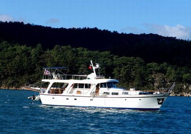 Shangri - La charter yacht