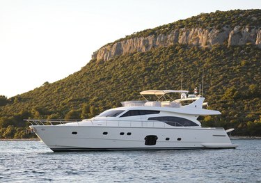 Dominique charter yacht