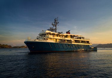 Kudanil Explorer charter yacht