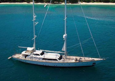 La Numero Uno charter yacht