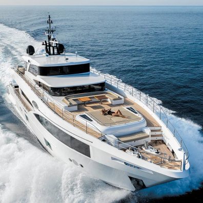 ONEWORLD Yacht Review            