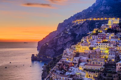 Round off in the glamour of Positano 