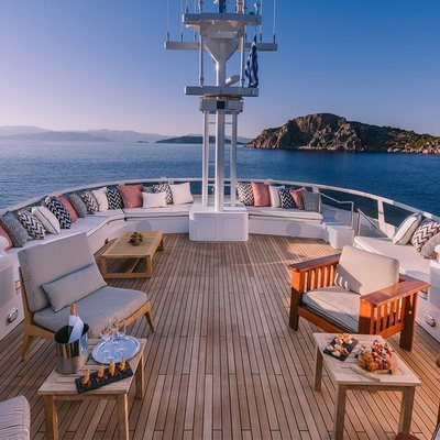 NATALIA V Yacht Charter Price - Picchiotti Luxury Yacht Charter