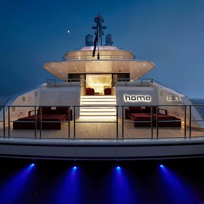 home luxury yacht charter