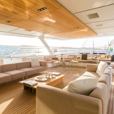 SPIRIT OF THE C'S Yacht Charter Price (ex. Felicita West) - Perini Navi ...