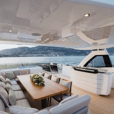 yacht riviera living