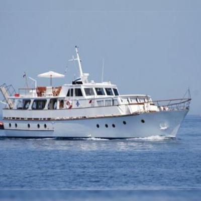 CADABRA Yacht Charter Price - Dagless Luxury Yacht Charter