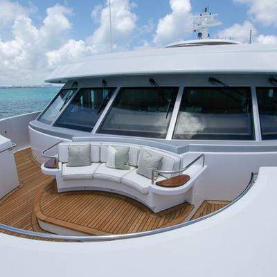 blue moon 2 yacht