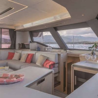 Looma Yacht 12