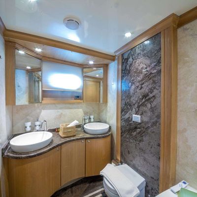 Blue Heaven Yacht 15