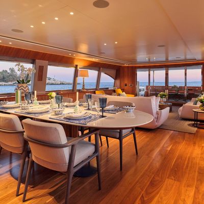 Whisper V Yacht 13