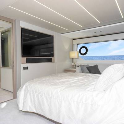 Milamo Yacht 15