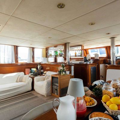 Dvi Marije Yacht 11