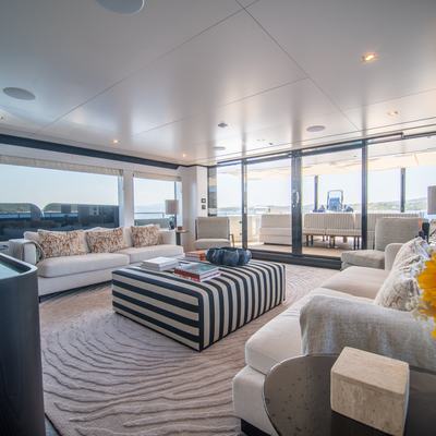 Fox Yacht 11