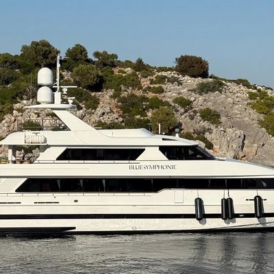 Blue Symphonie Yacht 15