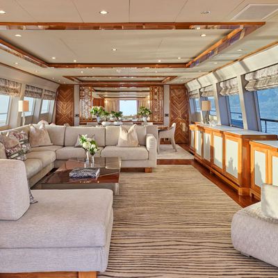 Dragon Yacht 12