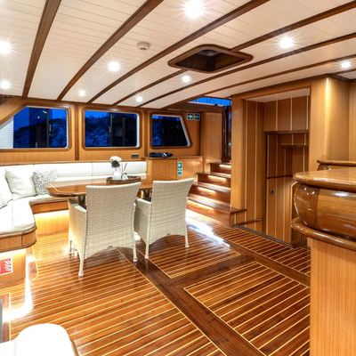 Gozdem The One Yacht 12