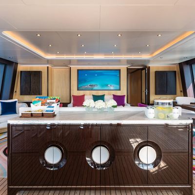 Bella Yacht 13