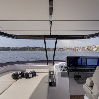 Elisa 3 Yacht 14