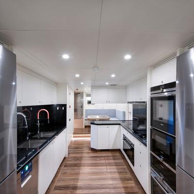 That's Amore Yacht 13