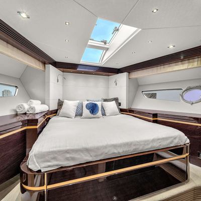 Gem Yacht 14